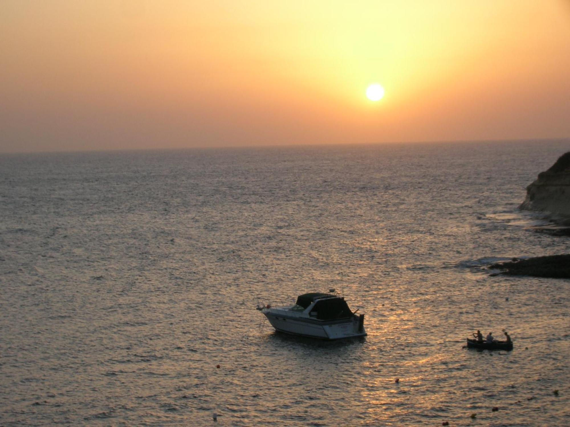 Sunset Seaview Apartments Marsalforn Buitenkant foto